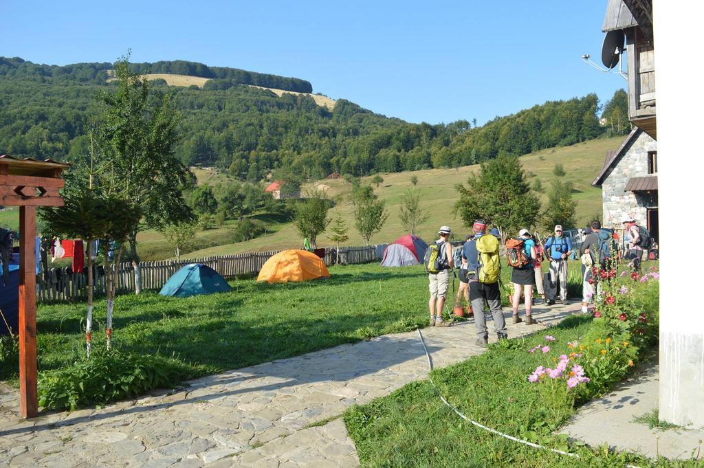 Guesthouse Alpini Lepushe Zewnętrze zdjęcie